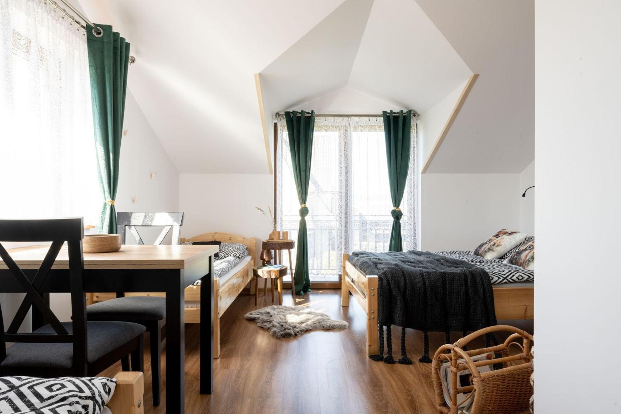 Dw Pod Zlotym Kasztanem Appartement Trybsz Buitenkant foto