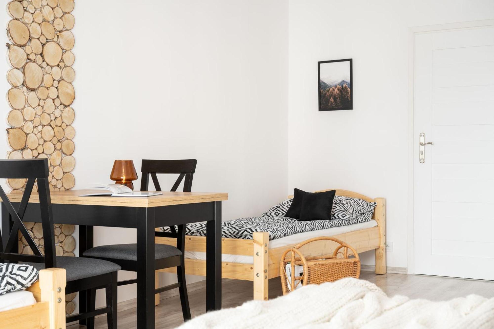 Dw Pod Zlotym Kasztanem Appartement Trybsz Buitenkant foto
